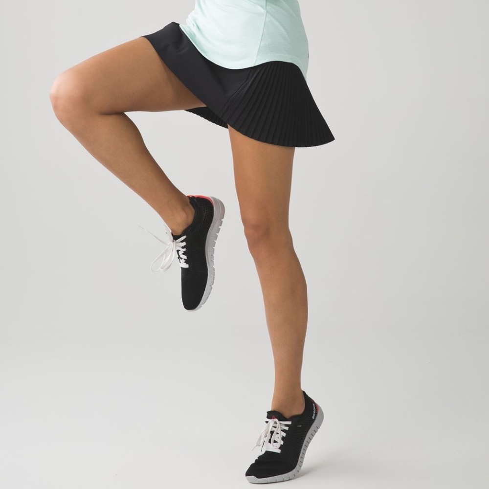 🎉🎊HOST PICKLululemon Time to Shine Skirt Black NWOT🎉🎊